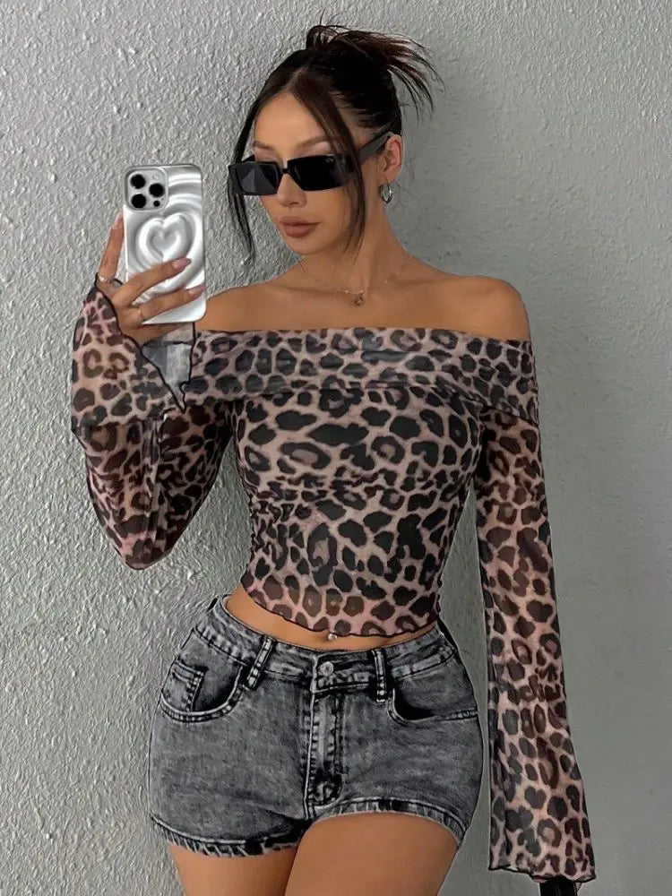 Leopard Print Long Sleeve Slim Crop Tshirt