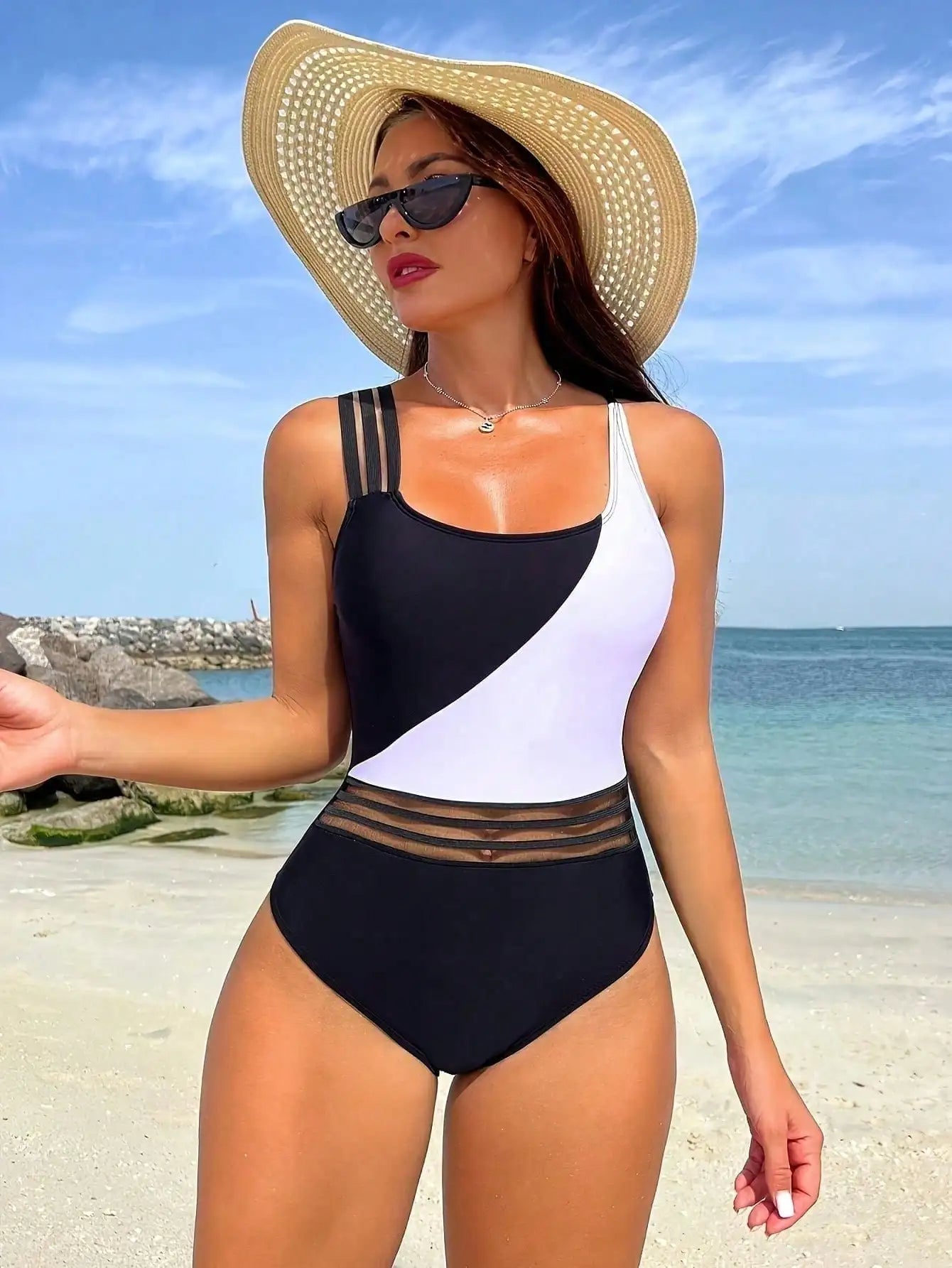 Comfortable Women's Seamless Bikini Set For Beach And Surfing